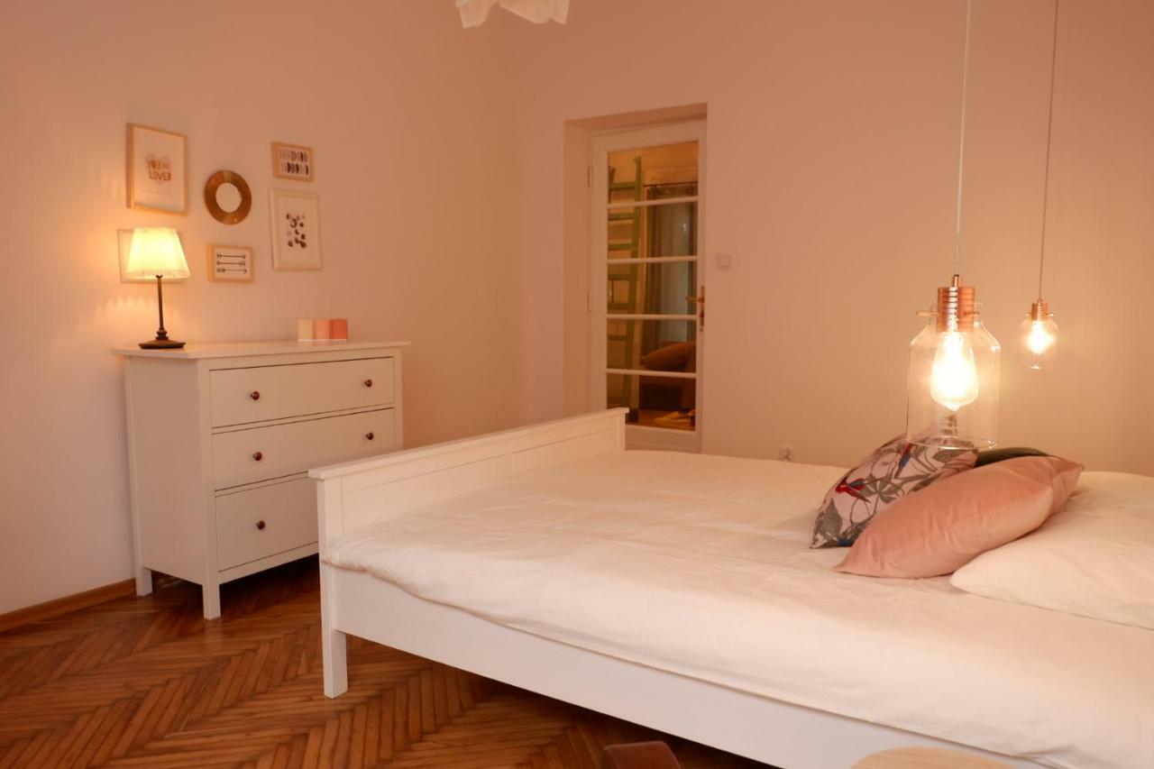 Singer Apartment Old Town Krakow Ngoại thất bức ảnh